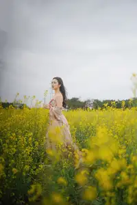Ying Er YY Captivating in Golden Flower Field – YiTuYu Art Language Vol.8672 - image 42