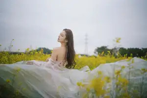 Ying Er YY Captivating in Golden Flower Field – YiTuYu Art Language Vol.8672 - image 24
