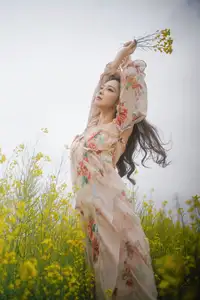 Ying Er YY Captivating in Golden Flower Field – YiTuYu Art Language Vol.8672 - image 22