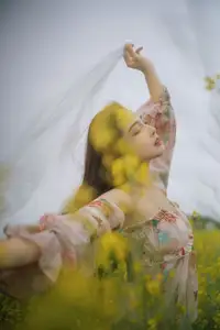 Ying Er YY Captivating in Golden Flower Field – YiTuYu Art Language Vol.8672 - image 44