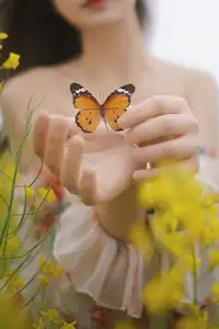 Ying Er YY Captivating in Golden Flower Field – YiTuYu Art Language Vol.8672 - image 29