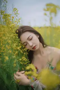 Ying Er YY Captivating in Golden Flower Field – YiTuYu Art Language Vol.8672 - image 46