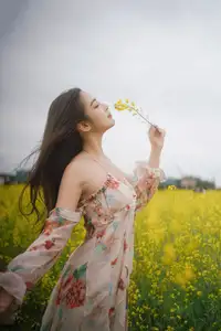 Ying Er YY Captivating in Golden Flower Field – YiTuYu Art Language Vol.8672 - image 32
