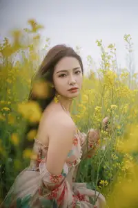 Ying Er YY Captivating in Golden Flower Field – YiTuYu Art Language Vol.8672 - image 45