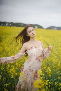 Ying Er YY Captivating in Golden Flower Field – YiTuYu Art Language Vol.8672 - image 18