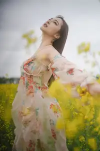 Ying Er YY Captivating in Golden Flower Field – YiTuYu Art Language Vol.8672 - image 14