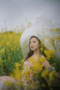 Ying Er YY Captivating in Golden Flower Field – YiTuYu Art Language Vol.8672 - image 39