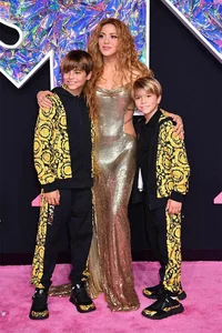 Shakira Makes a Stunning Appearance at the MTV VMAs with Her Two Sons, Milan and Sasha - image 6