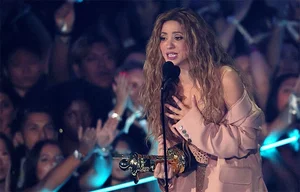 Shakira Makes a Stunning Appearance at the MTV VMAs with Her Two Sons, Milan and Sasha - image 4