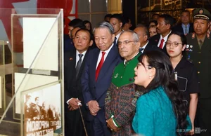 President of Timor-Leste Pays Tribute at Ho Chi Minh Mausoleum and Explores Museum During Official Vietnam Visit - image 6