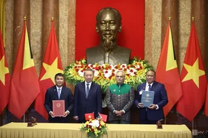 President of Timor-Leste Pays Tribute at Ho Chi Minh Mausoleum and Explores Museum During Official Vietnam Visit - image 9