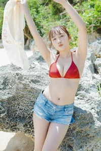 Stunning Beachside Portraits of Hikari Kuroki: Capturing the Essence of Summer and Coastal Beauty in Every Shot - image 6