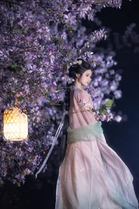 A Dreamy Floral Escape With San Ye Jiang Jiang - image 6