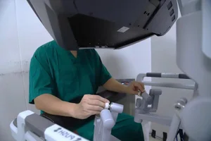 Robot tiên tiến: Bước đột phá trong điều trị ung thư cổ tử cung - image 2