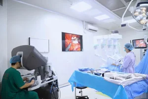 Robot tiên tiến: Bước đột phá trong điều trị ung thư cổ tử cung - image 0