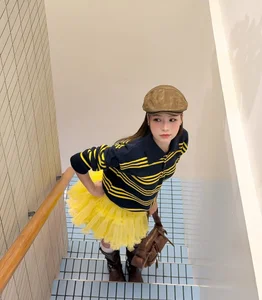 Sam’s Radiant Glow: Sweet and Playful Lifestyle Inspiration with Soft Pastel Fashion and Trendy Beauty Looks - image 2