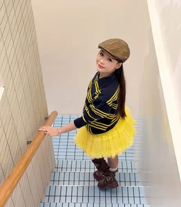 Sam’s Radiant Glow: Sweet and Playful Lifestyle Inspiration with Soft Pastel Fashion and Trendy Beauty Looks - image 5