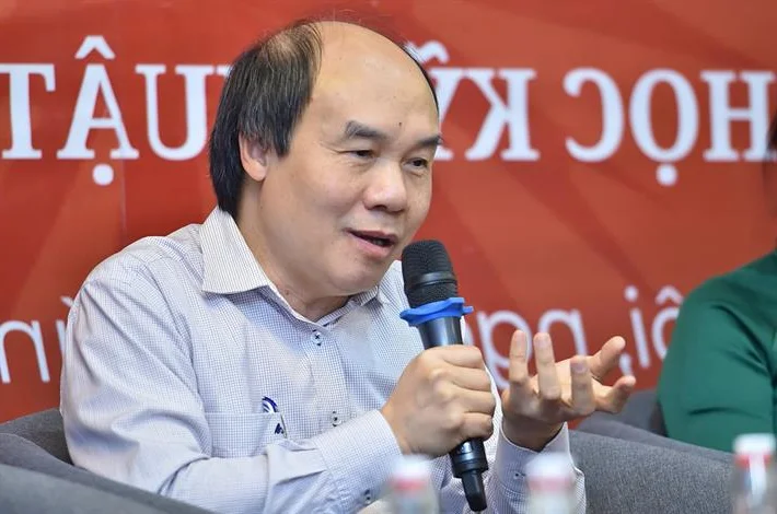 Humble Vietnamese Students Shine at International Science Olympics