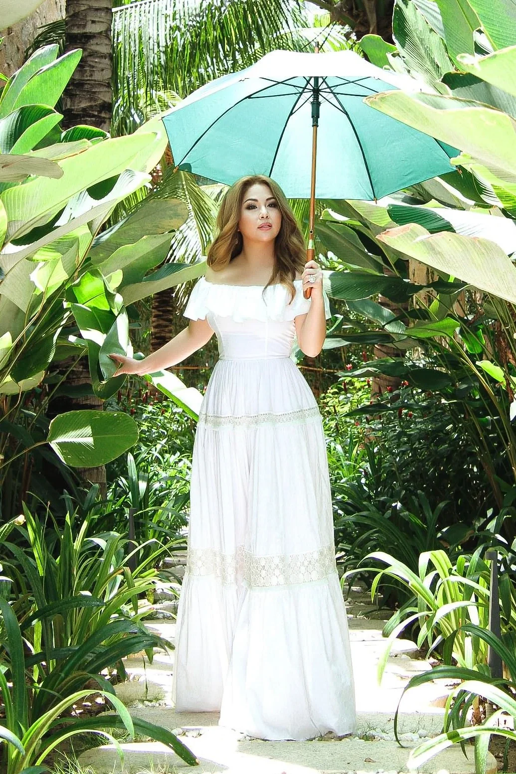 Minh Tuyet Redefines Ageless Glamour with Bold and Sexy Fashion Choices at 48
