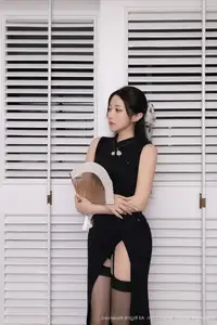 Yu Zi Jiang Fish: Elegant & Alluring in a Mysterious Black Dress - XiuRen No.10480 - image 30