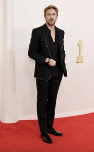 Oscars 2024 Red Carpet: Stunning Looks from Zendaya, Ariana Grande, and Emma Stone - image 8