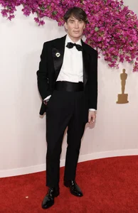 Oscars 2024 Red Carpet: Stunning Looks from Zendaya, Ariana Grande, and Emma Stone - image 12