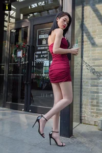 Urban Street Style: Kele’s Bold Outing in the Latest IESS Collection - image 71