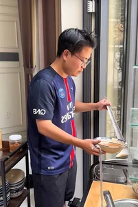 The Million-Dollar Mansion Beef Stew: Exploring the Authentic Bo Kho Shop with a Surprising Backstory - image 0