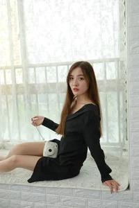 IESS Wan Ping Off-The-Shoulder Short Skirt Fashion Photography - image 12