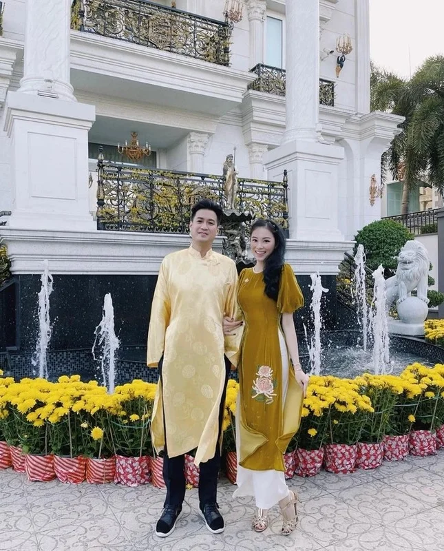 Inside Linh Rin and Phillip Nguyen’s Luxury Tet-Decorated Villa in Saigon