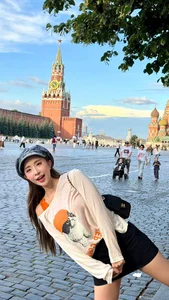 Vietnamese Celeb News: Minh Tu Health Concerns and Ngoc Huyen Controversy - image 56