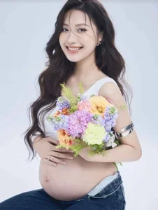 Doan Hai My and Doan Van Hau Expecting First Child: Viral Reaction from 'Cool Grandma' - image 0
