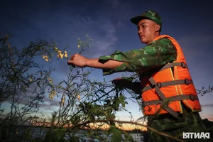 Border Guards Combat Smuggling During Mekong Delta's Floating Season - image 9