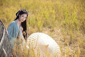 YiTuYu Art Language Vol.8088: Artistic Portraits of Miao Zi in 24 High-Quality Images - image 18