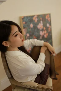 Artistic Elegance: Xiaobao in the IESS Beautiful Artist Photography Collection - image 20
