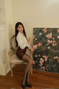 Artistic Elegance: Xiaobao in the IESS Beautiful Artist Photography Collection - image 39