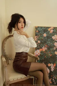 Artistic Elegance: Xiaobao in the IESS Beautiful Artist Photography Collection - image 22
