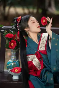 Elegant Qi Ni Si Mao: A Timeless Portrait in Traditional Attire & Camellias - YiTuYu Vol.8689 - image 9