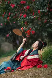 Elegant Qi Ni Si Mao: A Timeless Portrait in Traditional Attire & Camellias - YiTuYu Vol.8689 - image 1