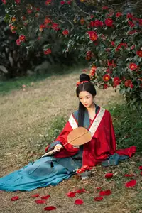 Elegant Qi Ni Si Mao: A Timeless Portrait in Traditional Attire & Camellias - YiTuYu Vol.8689 - image 10