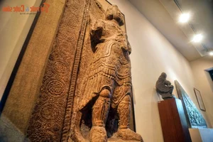 Century-Old Dharmapala Statues: Exploring the Unique Buddhist Heritage and Spiritual Art of Vietnam - image 4