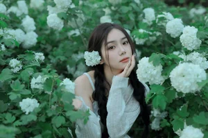 YiTuYu Art Language Vol.6912 Featuring the Elegant Wo Bu Shua Niao Photography Collection - image 4