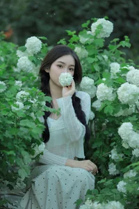 YiTuYu Art Language Vol.6912 Featuring the Elegant Wo Bu Shua Niao Photography Collection - image 5