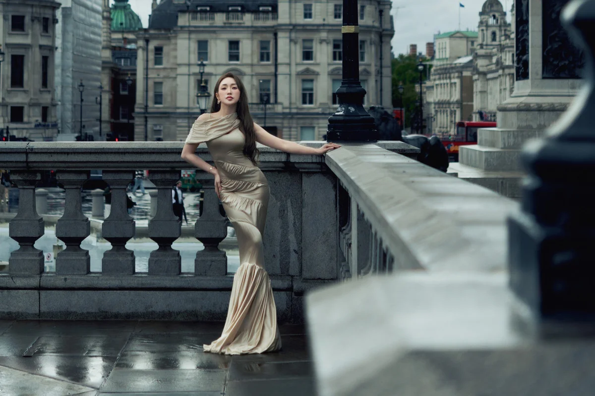 Ly Thuy Chang Stuns in High-Fashion Shoot Showcasing Elegant Style and Fitness