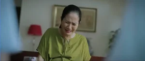 Nhung Neo Duong Gan Xa Episode 52: Mrs. Chau's Secret Struggle with Fraud - image 1