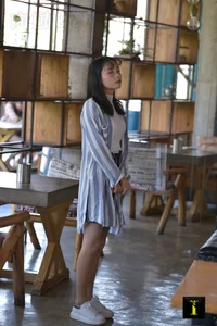 IESS Puhui 153: A Li in the Purest 34-Yard White Sneakers Collection - image 7