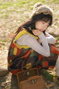 YiTuYu Art Language Vol.8004 Featuring Xiao Wei Ren Er: Artistic Photography Review - image 7
