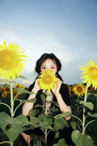 YiTuYu Art Language Vol.10324: A Comprehensive 39P Set Featuring ivvvv - image 18