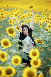 YiTuYu Art Language Vol.10324: A Comprehensive 39P Set Featuring ivvvv - image 21
