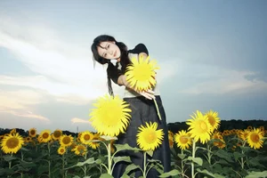 YiTuYu Art Language Vol.10324: A Comprehensive 39P Set Featuring ivvvv - image 1